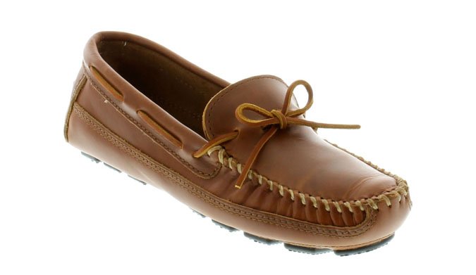 minnetonka driving shoes